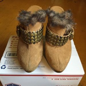 Micheal Kors mules